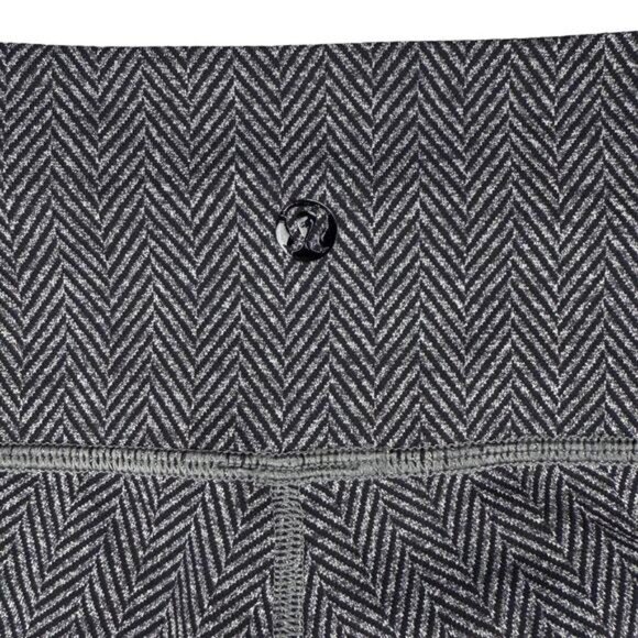 LULULEMON Women's City Kick It Pant Sz 4 Gray Giant Herringbone Made in USA - Picture 7 of 8
